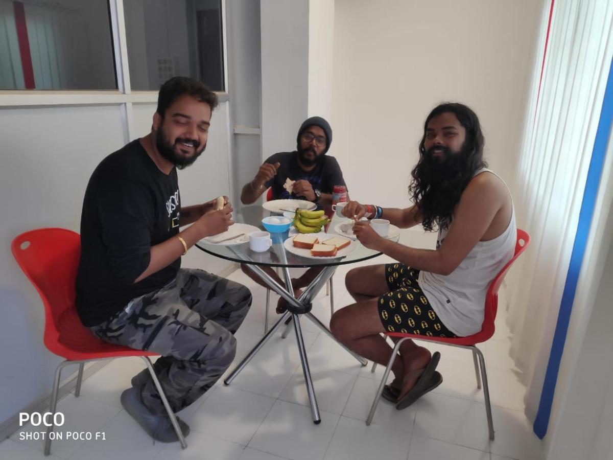 Pause Hostel Guwahati Zewnętrze zdjęcie